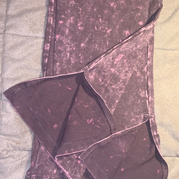 Victoria’s Secret Pink Mid-Rise Foldover Leggings & Cropped Iced Coffee Tie Dye - Picture 11 of 14